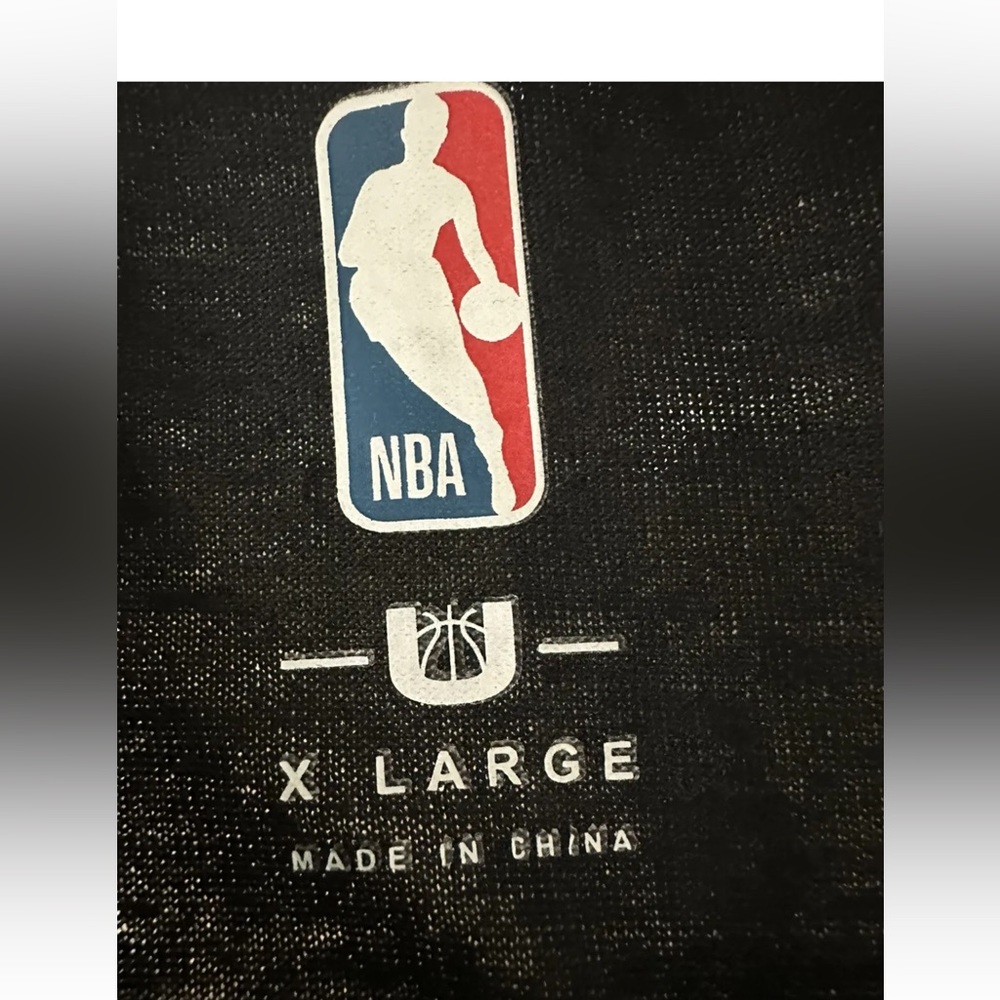 NWT NBA Team Apparel Men’s Chicago Bulls Short Sleeve shirt black size XL - Picture 4 of 7